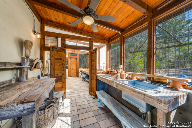 Image 33 of 39 For 701 Riverbend Blvd.