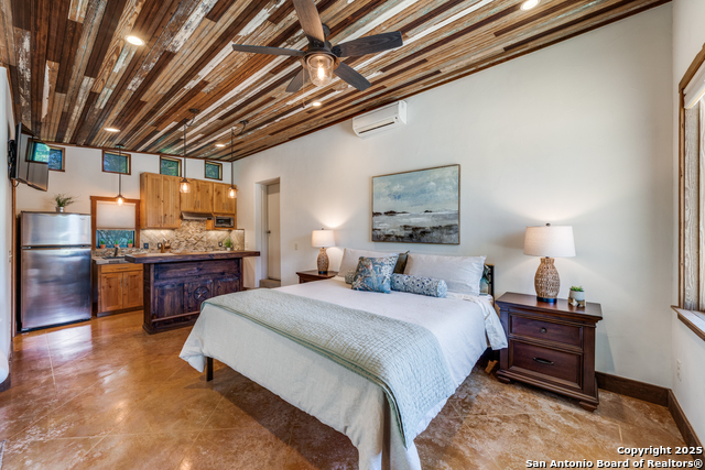 Image 35 of 39 For 701 Riverbend Blvd.