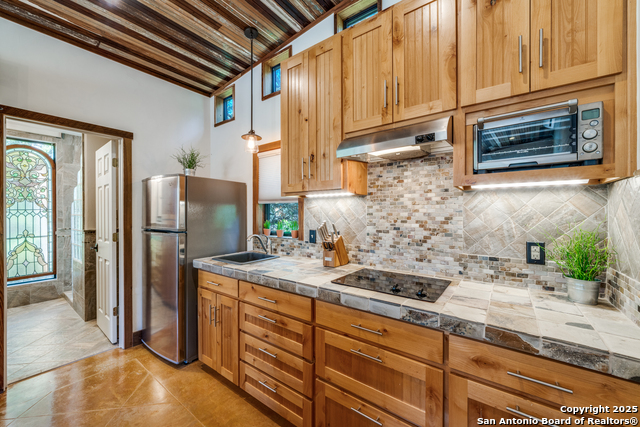 Image 37 of 39 For 701 Riverbend Blvd.