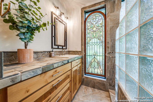 Image 38 of 39 For 701 Riverbend Blvd.