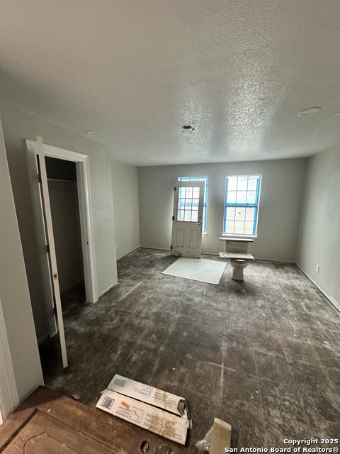 Image 3 of 22 For 1222 Hillcrest