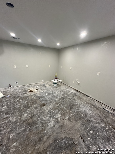 Image 8 of 22 For 1222 Hillcrest