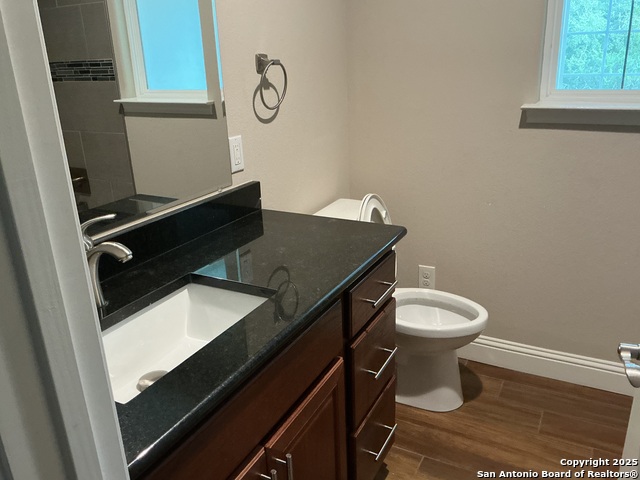 Image 35 of 78 For 1524 Freshwater