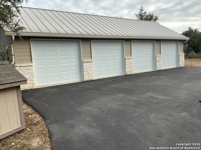 Image 5 of 78 For 1524 Freshwater