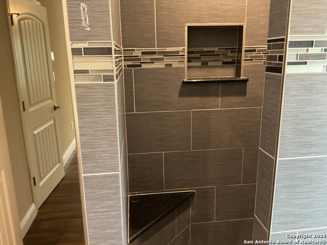 Image 56 of 78 For 1524 Freshwater