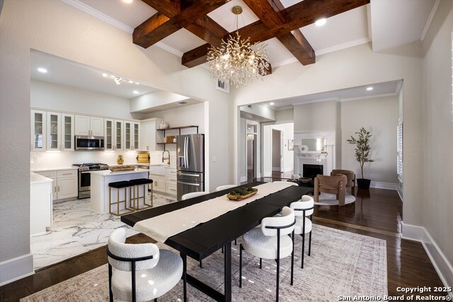 Image 14 of 47 For 617 Guenther E