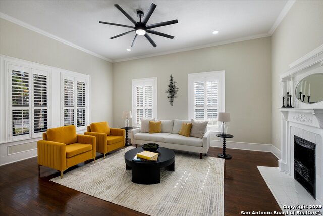 Image 8 of 47 For 617 Guenther E