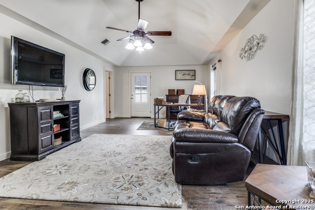 Image 7 of 23 For 104 Whippoorwill Ct