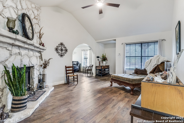 Image 8 of 23 For 104 Whippoorwill Ct