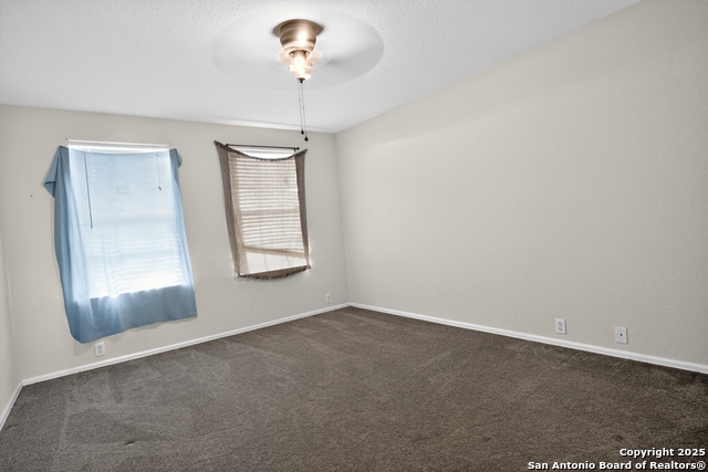 Image 16 of 25 For 5424 Storm King