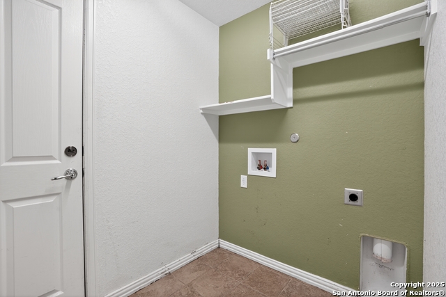 Image 22 of 25 For 5424 Storm King