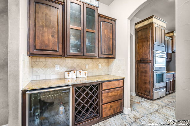 Image 12 of 43 For 22210 Via Posada