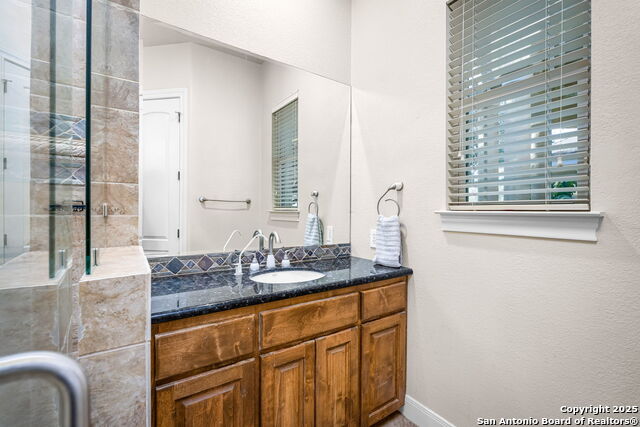 Image 25 of 43 For 22210 Via Posada