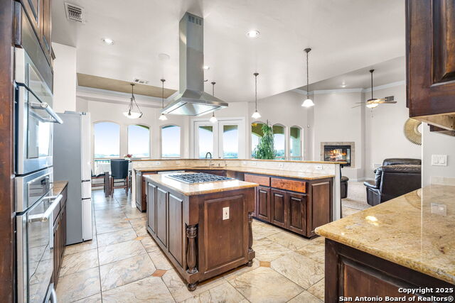 Image 8 of 43 For 22210 Via Posada