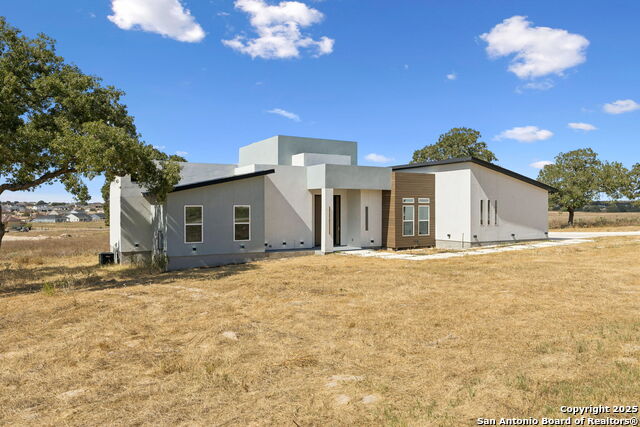 Details for 147 Las Palomas, La Vernia, TX 78121