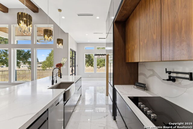 Image 16 of 50 For 147 Las Palomas