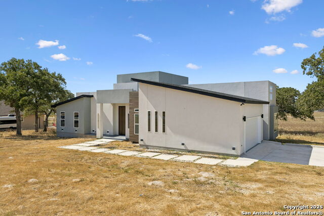 Image 3 of 50 For 147 Las Palomas