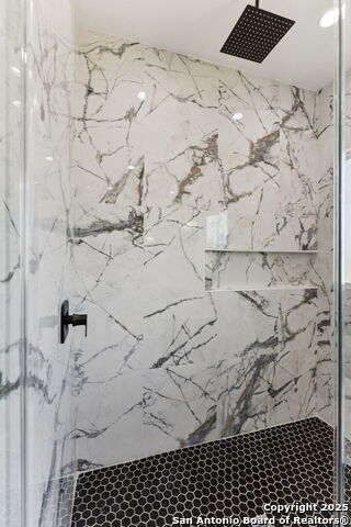 Image 35 of 50 For 147 Las Palomas