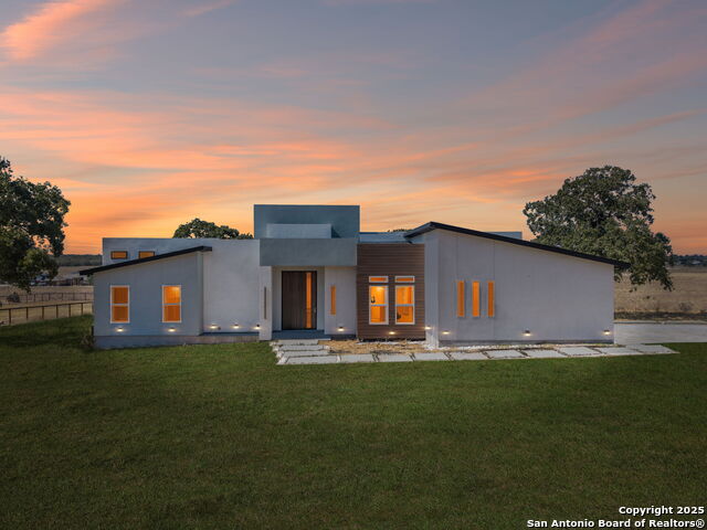 Image 6 of 50 For 147 Las Palomas