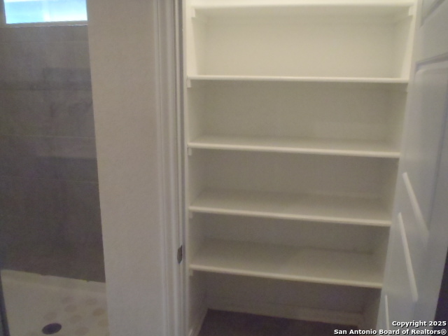 Image 20 of 27 For 1250 Lennea Garden