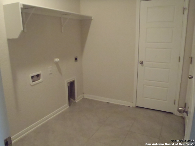 Image 22 of 27 For 1250 Lennea Garden