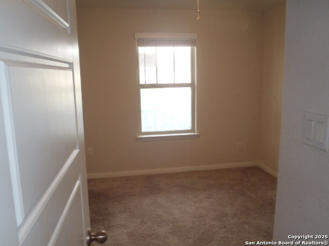 Image 23 of 27 For 1250 Lennea Garden