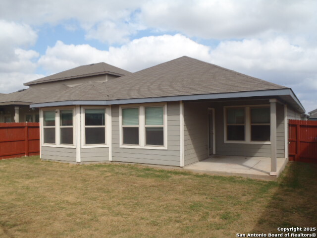 Image 4 of 27 For 1250 Lennea Garden