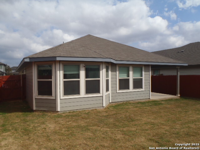 Image 5 of 27 For 1250 Lennea Garden