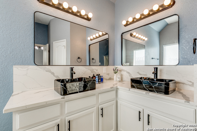 Image 22 of 25 For 12002 Mill Summit