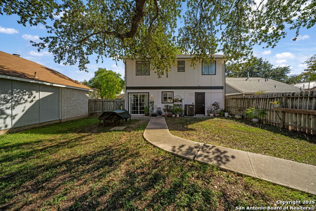 Image 25 of 26 For 764 Garden Meadow