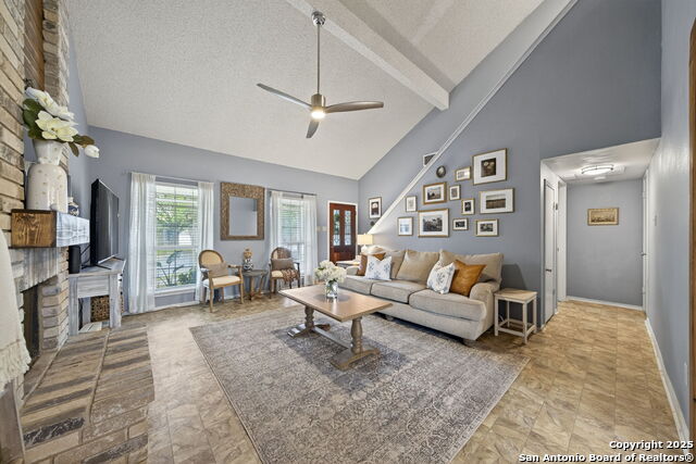 Image 6 of 26 For 764 Garden Meadow