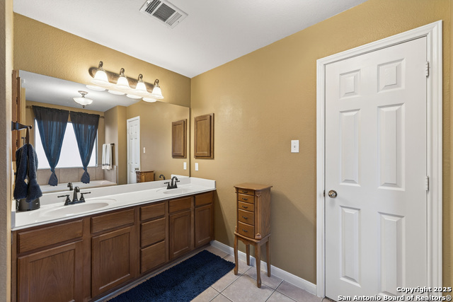 Image 12 of 24 For 2052 Heaton Hall