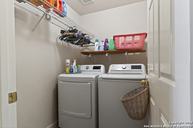 Image 19 of 24 For 2052 Heaton Hall