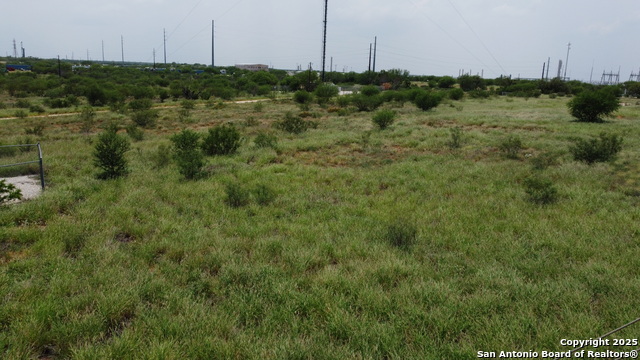 Image 7 of 9 For 2438 Interstate 35