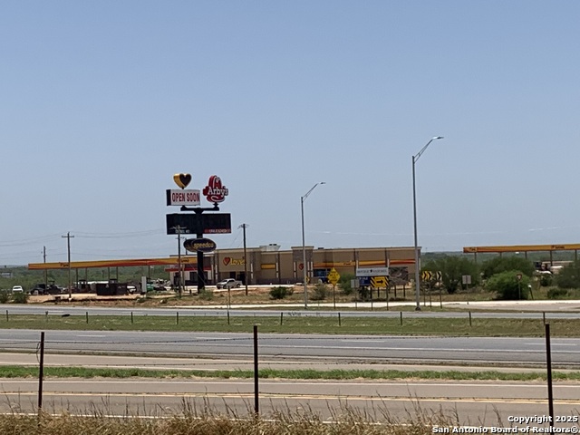 Image 9 of 9 For 2438 Interstate 35