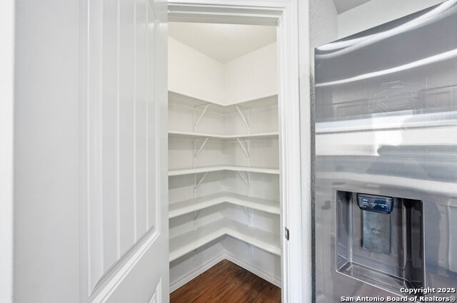 Image 12 of 35 For 184 Jolie Circle