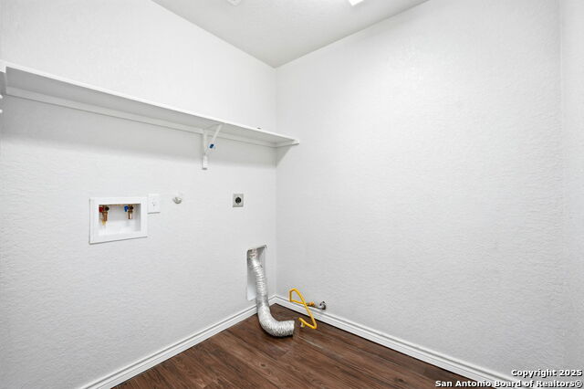 Image 32 of 35 For 184 Jolie Circle