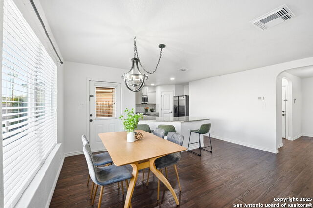 Image 9 of 35 For 184 Jolie Circle