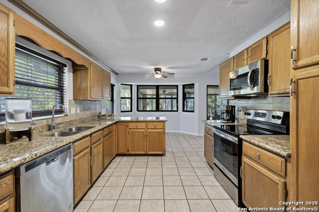 Image 19 of 44 For 10243 Grand Meadow