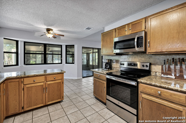 Image 20 of 44 For 10243 Grand Meadow