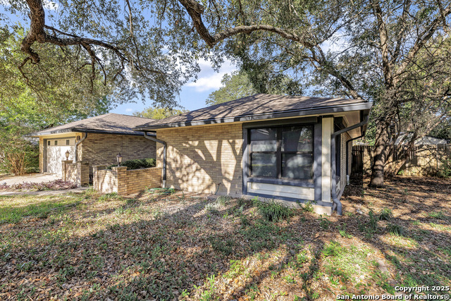 Image 3 of 44 For 10243 Grand Meadow