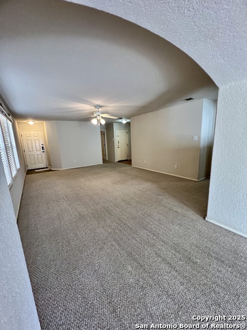 Image 3 of 30 For 9114 Laguna Falls