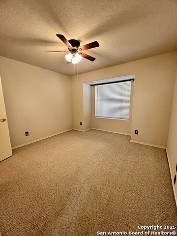 Image 6 of 30 For 9114 Laguna Falls