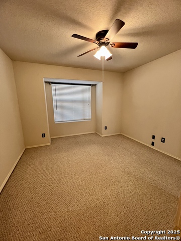 Image 7 of 30 For 9114 Laguna Falls