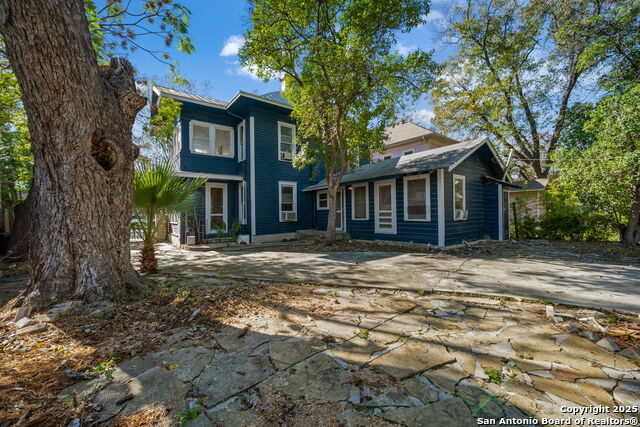 Image 30 of 30 For 433 Woodlawn Ave W