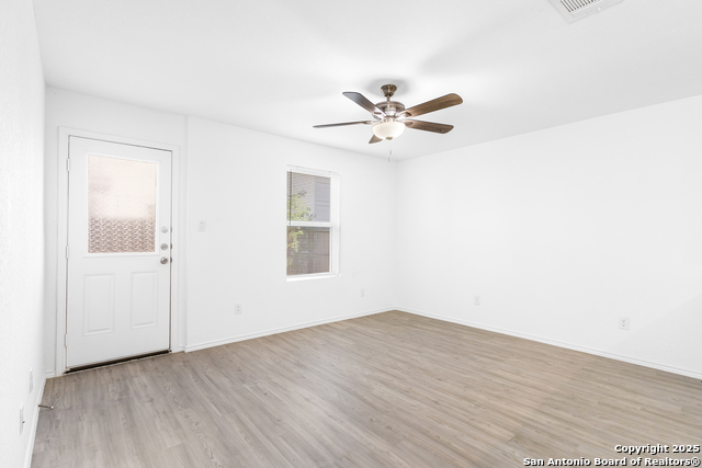 Image 10 of 25 For 11058 Tree Line