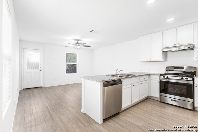 Image 5 of 25 For 11058 Tree Line