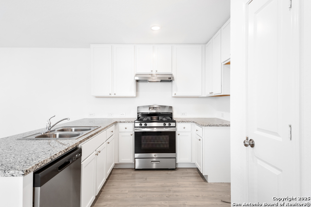 Image 6 of 25 For 11058 Tree Line