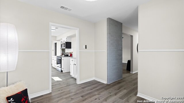 Image 3 of 25 For 7974 Green Valley