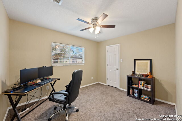 Image 18 of 21 For 8702 Laguna Falls